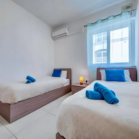 Apartman 2 Bedroom With Balcony In St Julians, Paceville, 7 By Vaganza *
