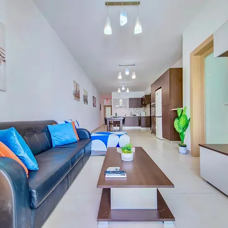 2 Bedroom With Balcony In St Julians, Paceville, 7 By Vaganza Apartman