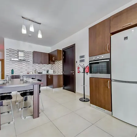 Apartament Super Location, St Julians, 2 Bedroom, Paceville 7 By Vaganza *