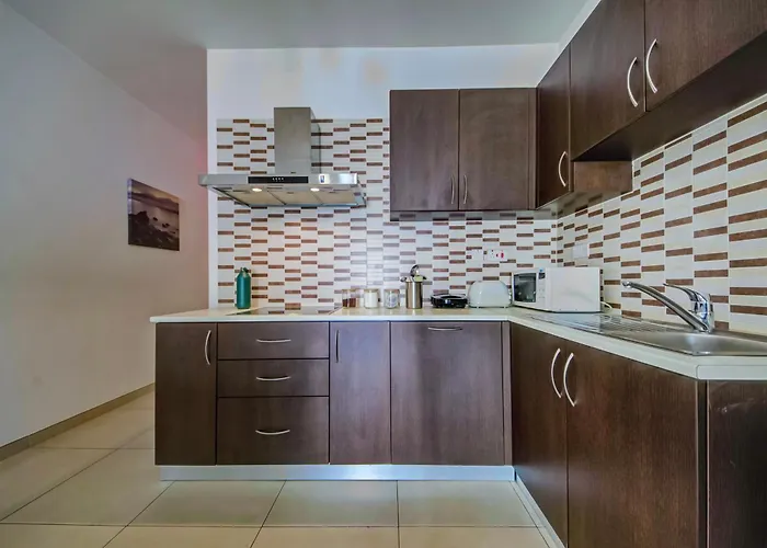 Super Location, St Julians, 2 Bedroom, Paceville 7 By Vaganza San Ġiljan