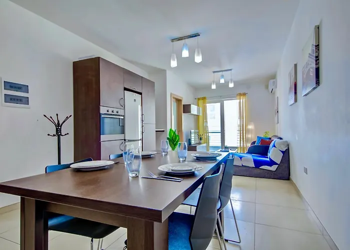 Super Location, St Julians, 2 Bedroom, Paceville 7 By Vaganza Appartement