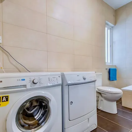 Apartman Super Location, St Julians, 2 Bedroom, Paceville 7 By Vaganza *