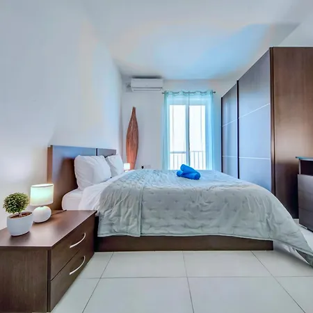 Super Location, St Julians, 2 Bedroom, Paceville 7 By Vaganza *